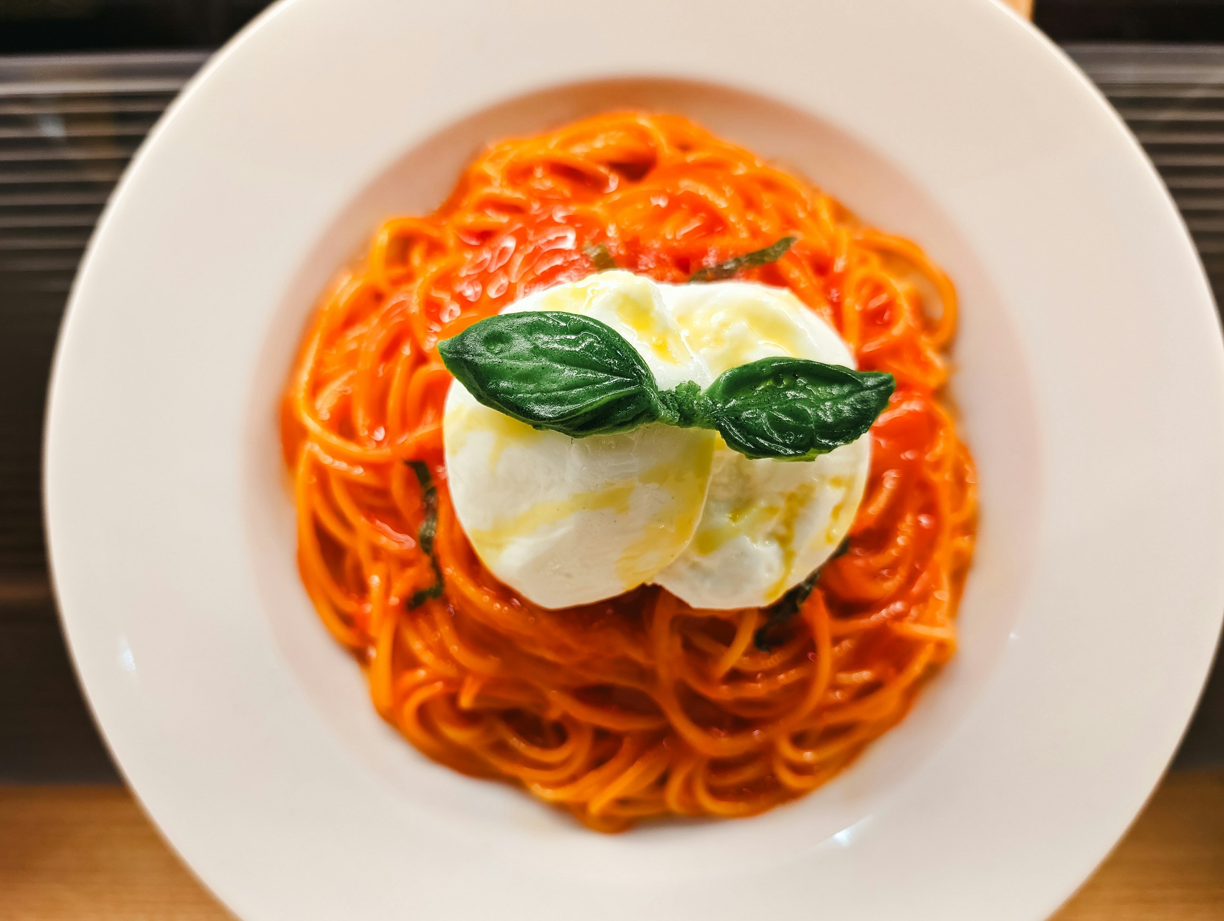 Burrata con Tomate Cherry Confitado